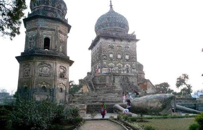 भारत मे ऐसा मंदिर जहां मेढ़क की होती पूजा !