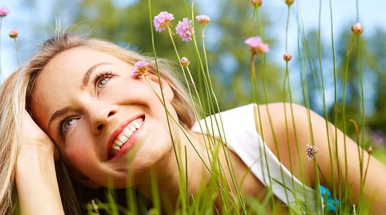 खुश रहने वाले लोगो की तीन आदते 3 Habit Of Happy People In Hindi