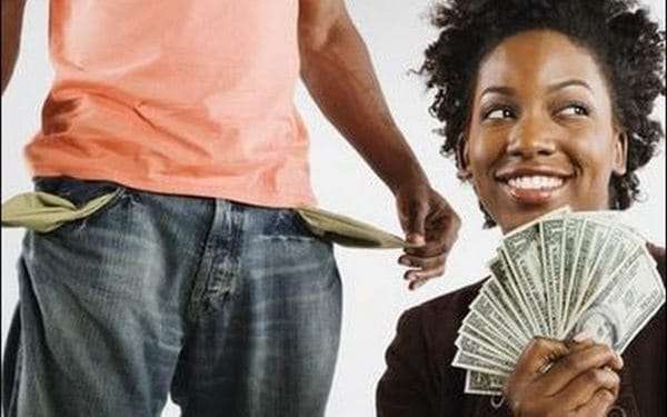 रिश्ते की शुरुआत में ये 5 बातें छुपाती हैं लड़कियां! जानिये